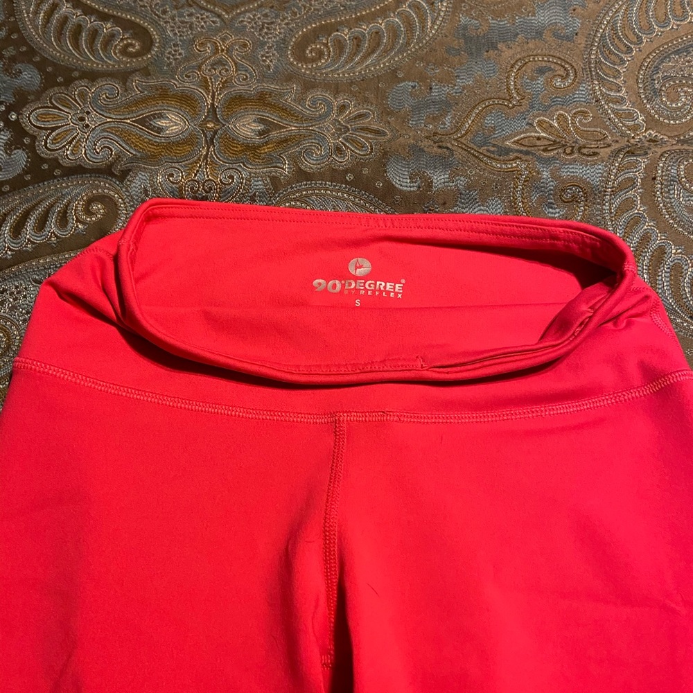 90 degree crop leggings